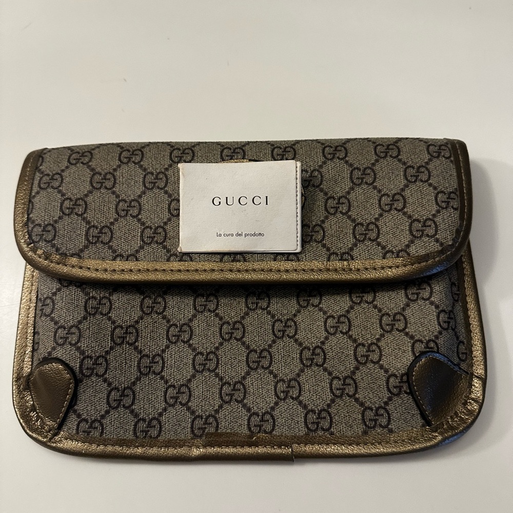 Nice Gucci backpack missing the belt sold as it